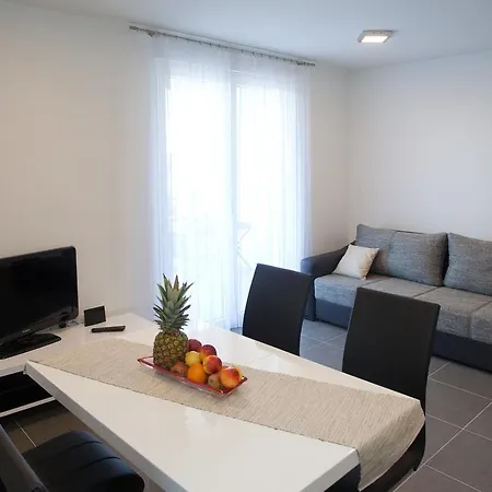 Apartments Diamond Podstrana Room photo