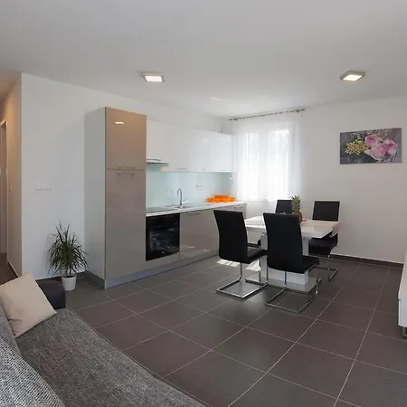 Apartments Diamond Podstrana Room photo