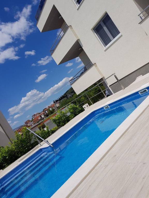 Diamond * Podstrana